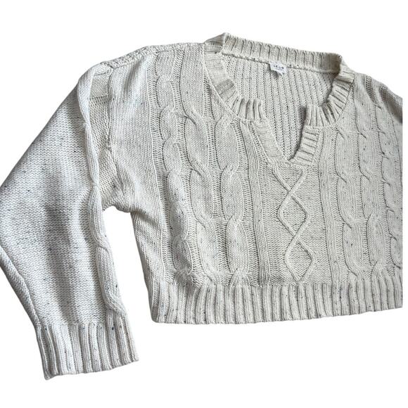 Le Lis Oversized Wool-Blend Cable Knit Cropped V-Neck Cream Sweater Size Large - Picture 7 of 10